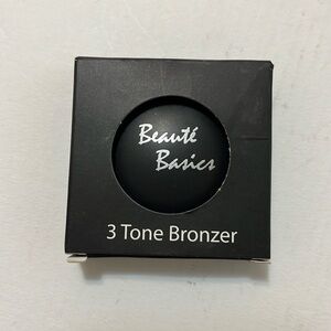 Beaute Basics 3 tone bronzer shimmery makeup